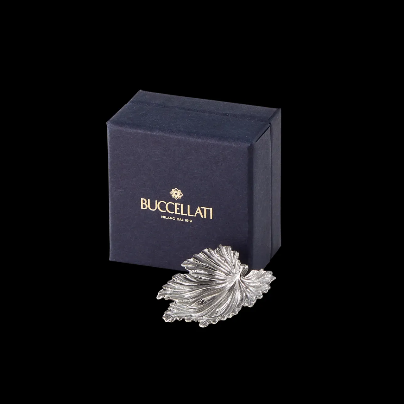 Buccellati ACANTHUS LEAF WEDDING FAVOR