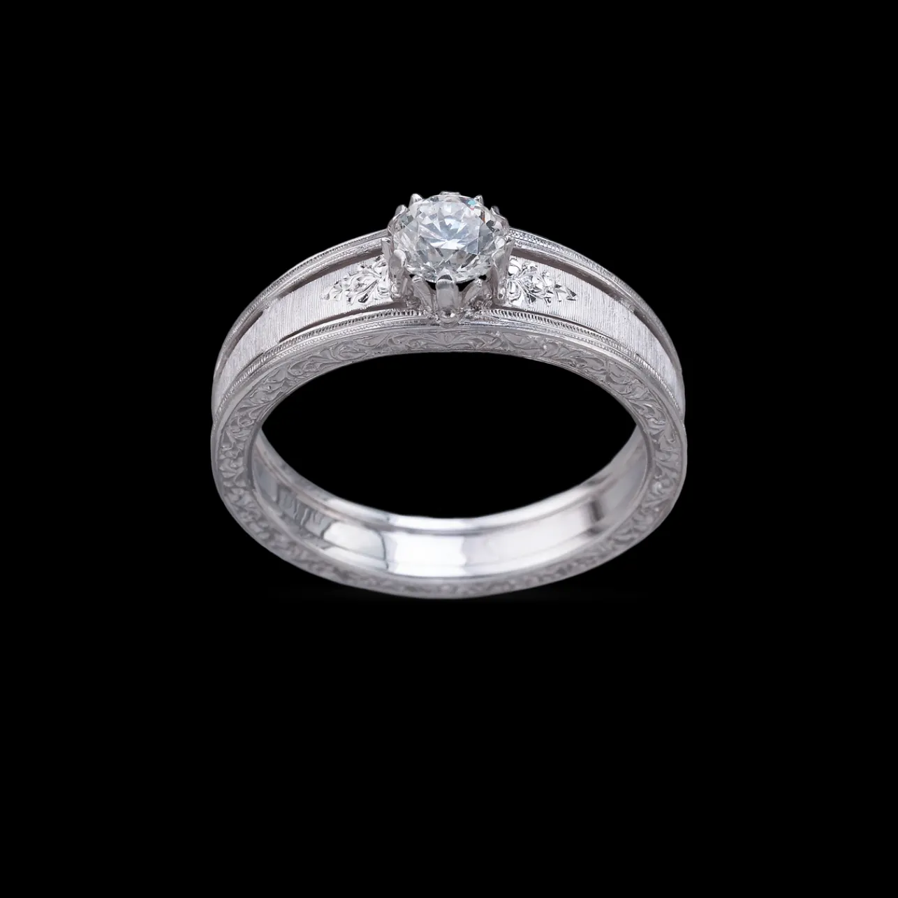 Buccellati BEATRICE WHITE GOLD RING WITH ROUND DIAMOND STONE