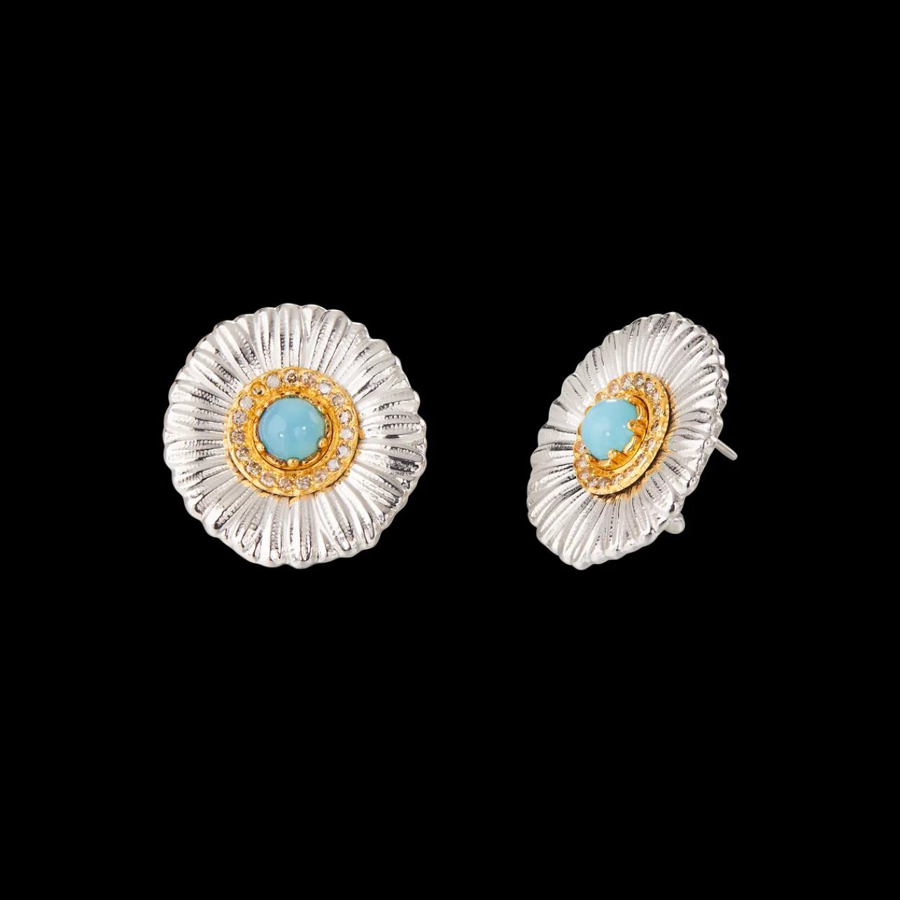 Buccellati BLOSSOMS SILVER BUTTON EARRINGS WITH DIAMONDS AND LIGHT BLUE AGATE