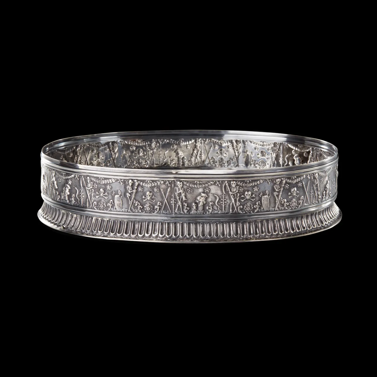 Buccellati BOSCOREALE DANZA MACABRA CENTERPIECE