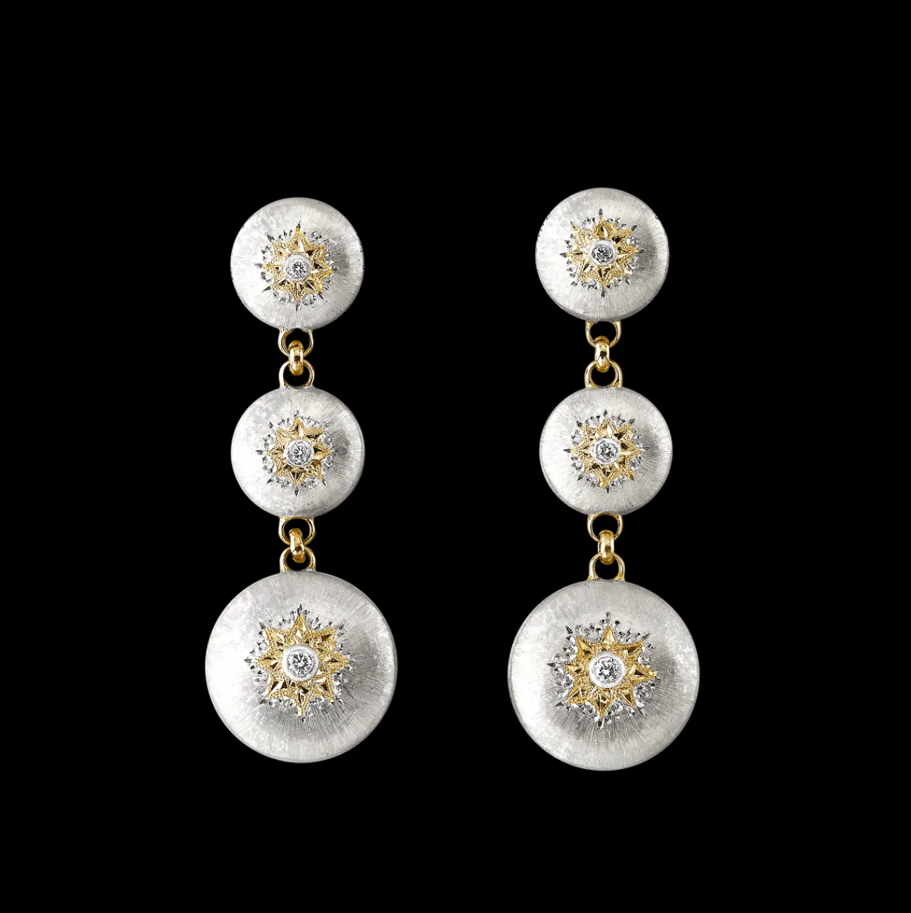 Buccellati MACRI CLASSICA WHITE AND YELLOW GOLD EARRINGS WITH DIAMONDS