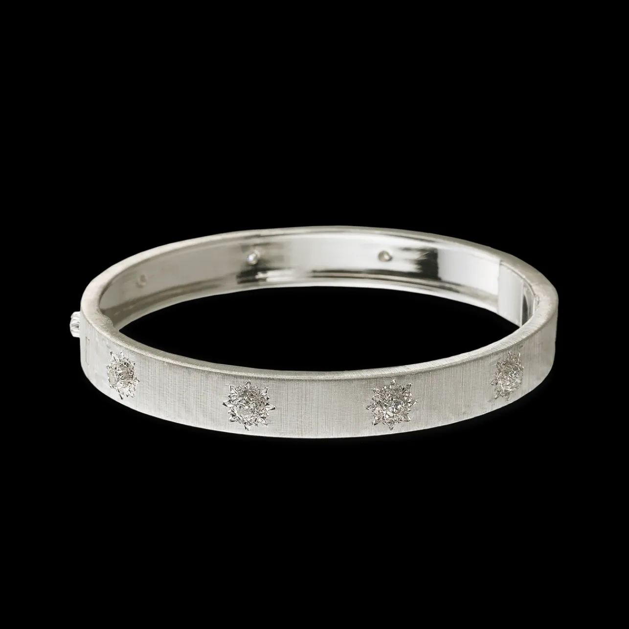 Buccellati MACRI CLASSICA WHITE GOLD SET BRACELET WITH DIAMONDS