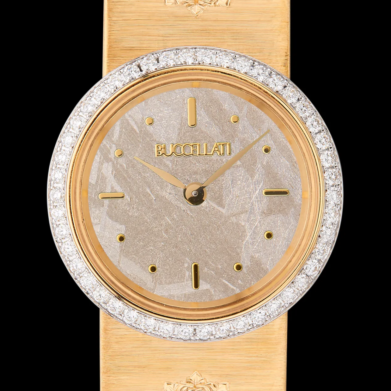Buccellati MACRI YELLOW GOLD WATCH WITH DIAMONDS