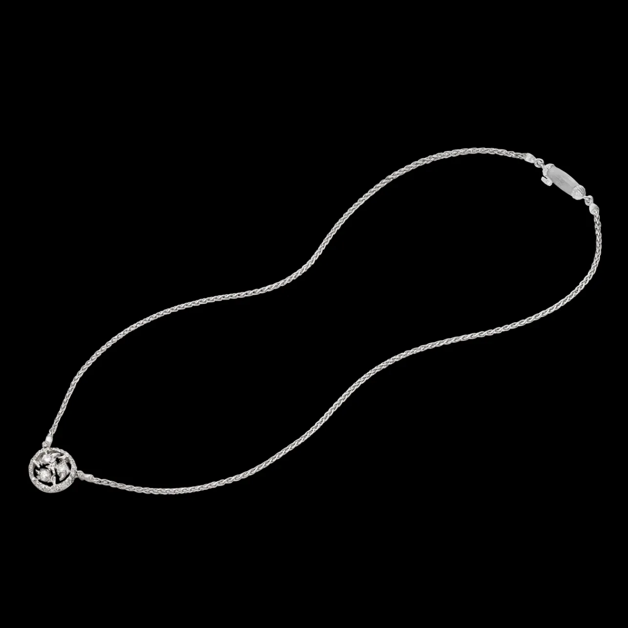 Buccellati RAMAGE WHITE GOLD PENDANT WITH LEAF-MODELED BORDERS