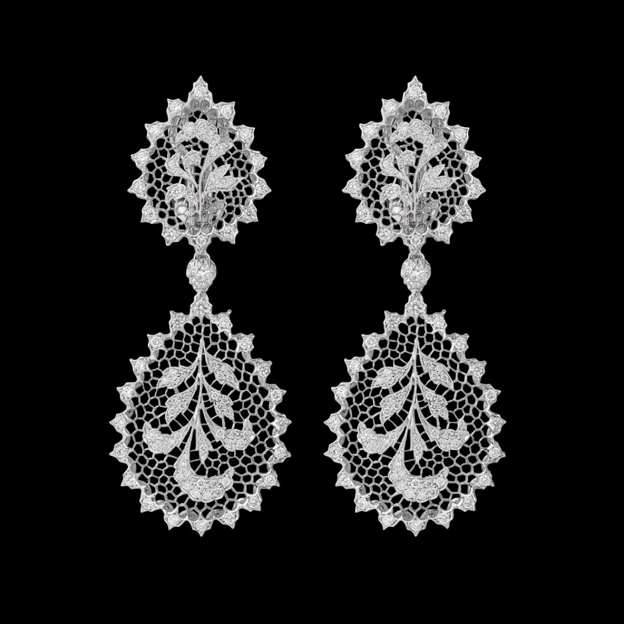 Buccellati TULLE WHITE GOLD ORNATO EARRINGS