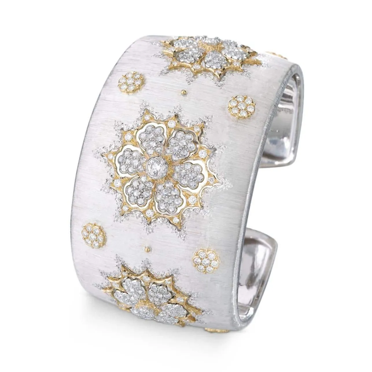 Buccellati WHITE AND YELLOW GOLD CUFF BRACELET WITH DIAMONDS