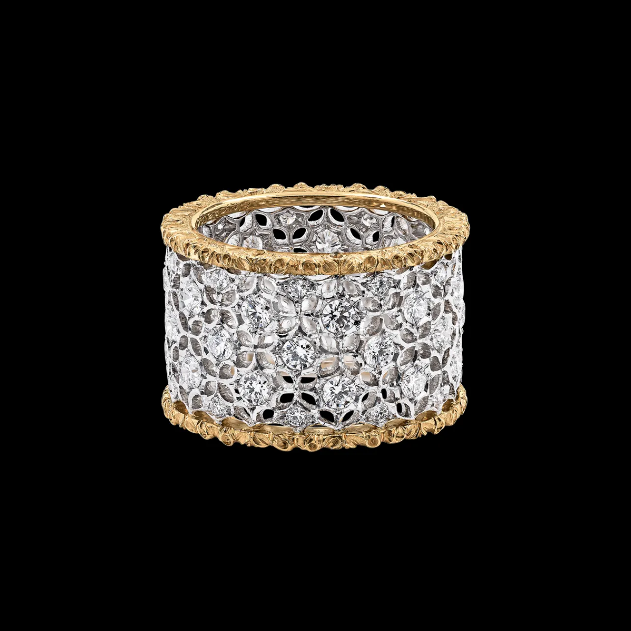 Buccellati WHITE AND YELLOW GOLD ETERNELLE BAND WITH DIAMONDS SCACCHI STYLE