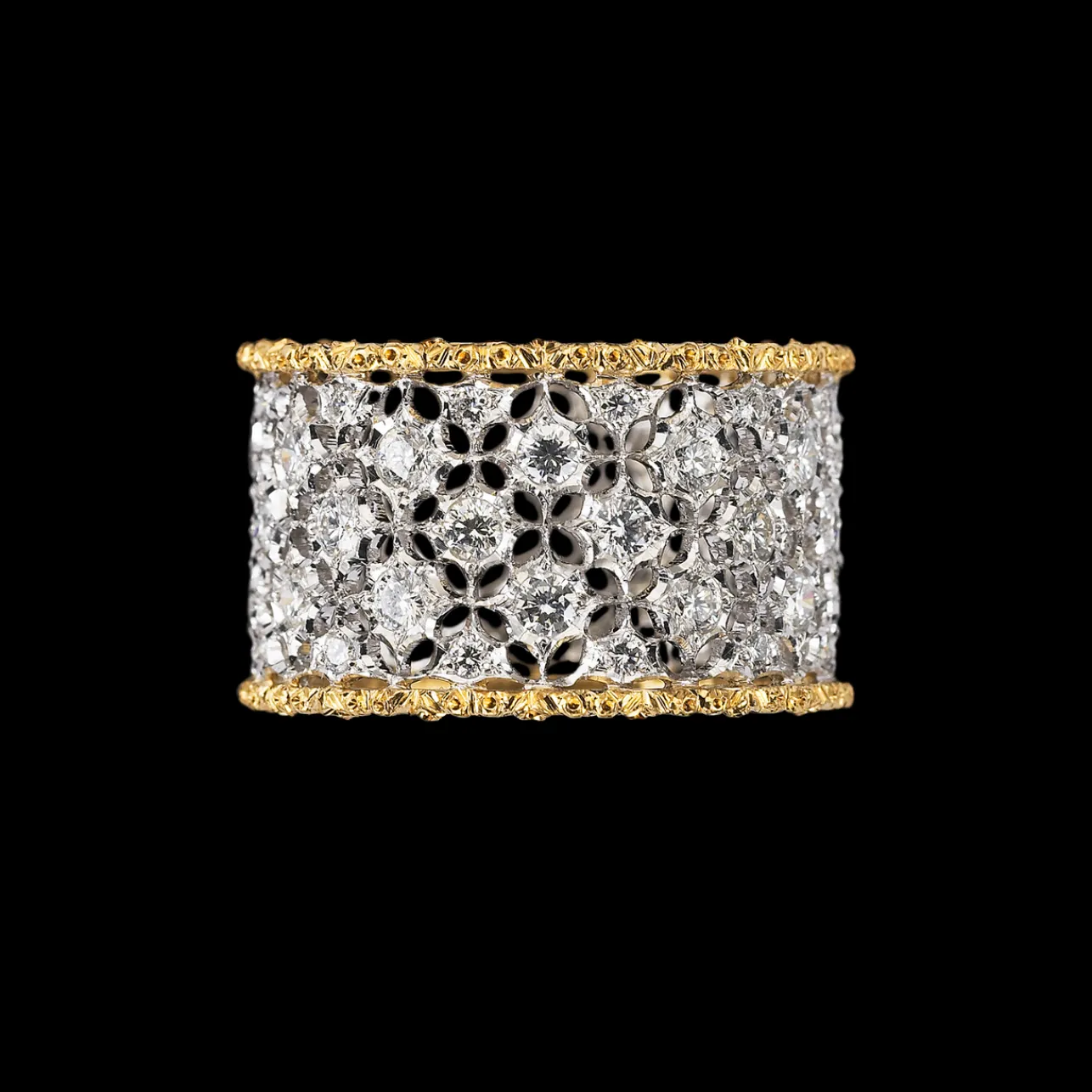 Buccellati WHITE AND YELLOW GOLD ETERNELLE BAND WITH DIAMONDS SCACCHI STYLE